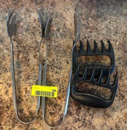 (3) - SALAD TONGS / CLAWS