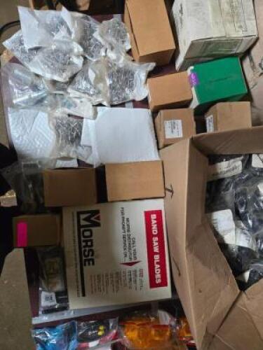 DESCRIPTION: (1) MISC TABLE OF ITEMS. BRAND/MODEL: MANY INFORMATION: MUST COME INSPECT QTY: 1