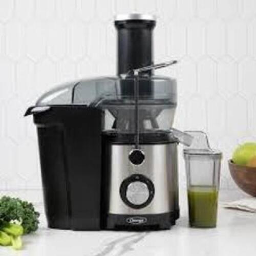 DESCRIPTION: (1) HIGH SPEED JUICER BRAND/MODEL: OMEGA INFORMATION: BLACK SIZE: 3" CHUTE RETAIL$: $79.95 EA QTY: 1