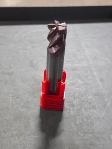 DESCRIPTION: (2) 5 FLUTE CARBIDE END MILL BRAND/MODEL: FULLERTON 37656 SIZE: 5/8" DIA RETAIL$: 161.99 QTY: 2