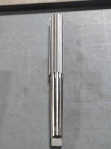 DESCRIPTION: (1) TAPER SHANK JOBBER REAMER BRAND/MODEL: MADE IN USA 89457469 SIZE: 1-7/16" RETAIL$: 432.95 QTY: 1
