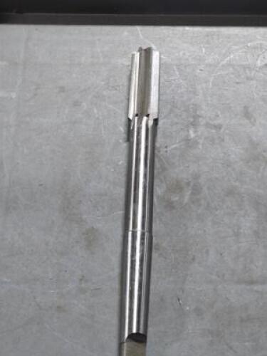 DESCRIPTION: (1) HSS SF/SS CHUCKING REAMER BRAND/MODEL: GRAINGER 13H778 SIZE: 2-7/8" MT3 RETAIL$: 104.57 QTY: 1