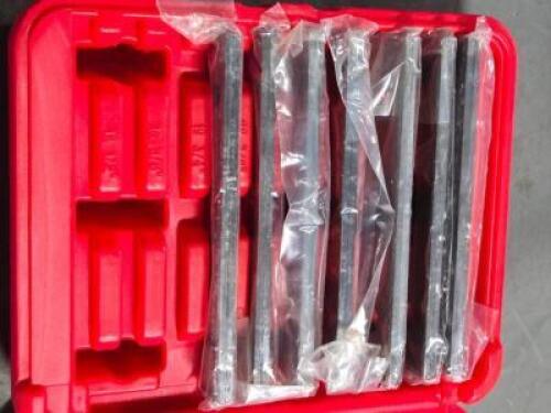 DESCRIPTION: (1) SET OF (7*) PARALELL SET BRAND/MODEL: SPI 98-446-8 INFORMATION: MISING 3 SETS RETAIL$: 269.55 QTY: 1