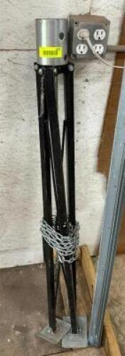 TOOL STAND