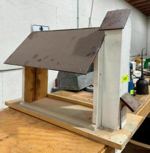 BIRD HOUSE