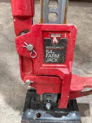 8000 LBS. CAP FARM JACK