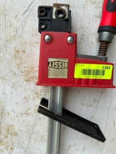 LUMBER CLAMP