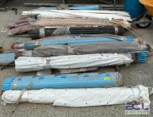 LARGE GROUP OF ASSORTED PRIVACY SLATS