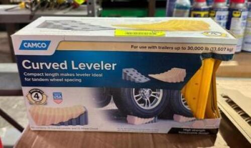 CURVED LEVELERS