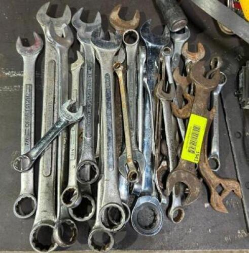 ASSORTED HAND TOOLS