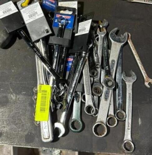 ASSORTED HAND TOOLS