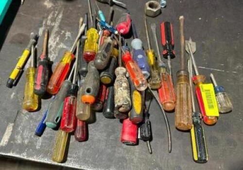 ASSORTED HAND TOOLS