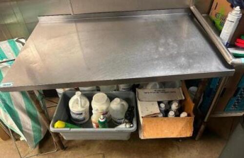 DESCRIPTION 48" X 30" STAINLESS TABLE W/ 1" BACK SPLASH ADDITIONAL INFORMATION W/ GALVANIZED LOWER SHELF. CONTENTS ARE NOT INCLUDED. SIZE 48" X 30" LO