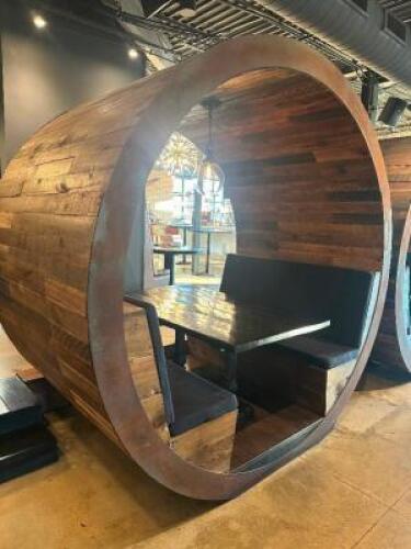 DESCRIPTION CIRCULAR WOOD BOOTH WITH UPHOLSTERED PADDED SEATING AND CENTER TABLE/ COMES WITH PENDANT LIGHT FIXTURE. ADDITIONAL INFORMATION UNIQUE CIRC