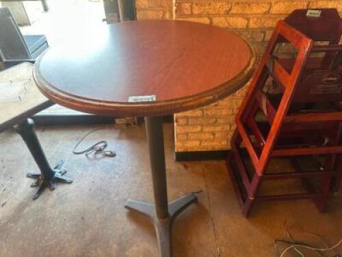 DESCRIPTION 30" ROUND COMPOSITE TOP PUB TABLE AND BASE. SIZE 30" X 42" LOCATION MAIN SEATING QTY 1