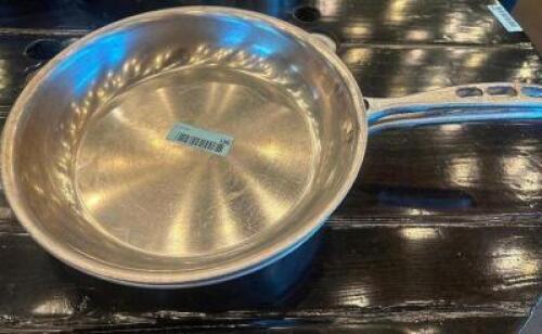 DESCRIPTION (2) 12" SKILLETS THIS LOT IS: SOLD BY THE PIECE SIZE 12" LOCATION BAR QTY 2