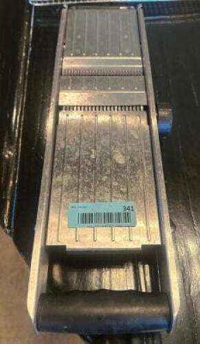 DESCRIPTION STAINLESS MANDOLIN SLICER LOCATION BAR QTY 1