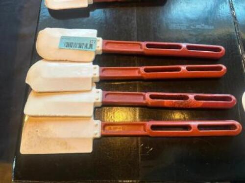 DESCRIPTION (4) SPATULAS THIS LOT IS: SOLD BY THE PIECE LOCATION MAIN SEATING QTY 4