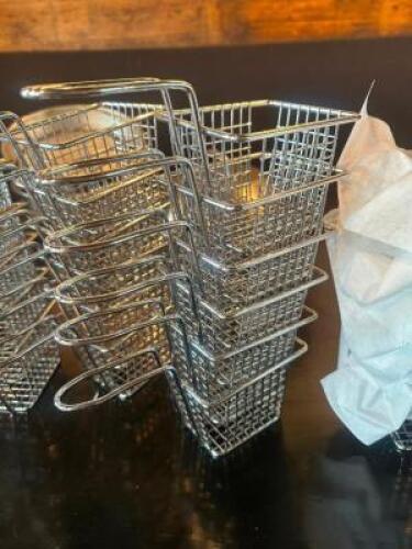 DESCRIPTION (27) SMALL WIRE APP FRY BASKETS. THIS LOT IS: SOLD BY THE PIECE LOCATION MAIN SEATING QTY 27