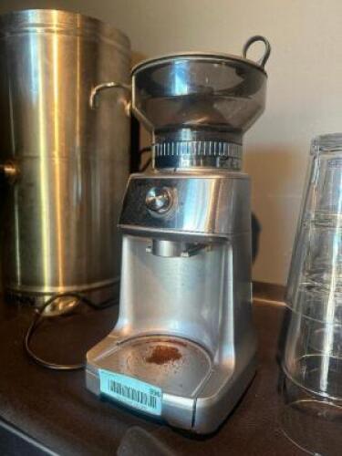 DESCRIPTION HOUSE HOLD COFFEE GRINDER LOCATION ENTRANCE QTY 1