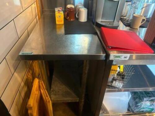 DESCRIPTION 18" X 30" STAINLESS TABLE W/ 1" BACK SPLASH SIZE 18 "X 30" LOCATION ENTRANCE QTY 1