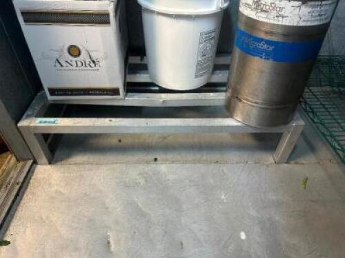 DESCRIPTION 24" ALUMINUM DUNNAGE RACK ADDITIONAL INFORMATION CONTENTS ARE NOT INCLUDED LOCATION KITCHEN QTY 1