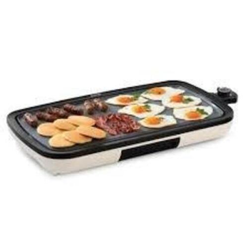 DESCRIPTION: (1) FLAT TOP SKILLET BRAND/MODEL: DASH #DEG20CGBGBK01 RETAIL$: $59.99 EA QTY: 1