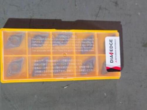 DESCRIPTION: (30) CARBIDE TURNING INSERTS BRAND/MODEL: MITSUBISHI DCGT11T308-MJ VP10RT RETAIL$: 479.1 QTY: 30