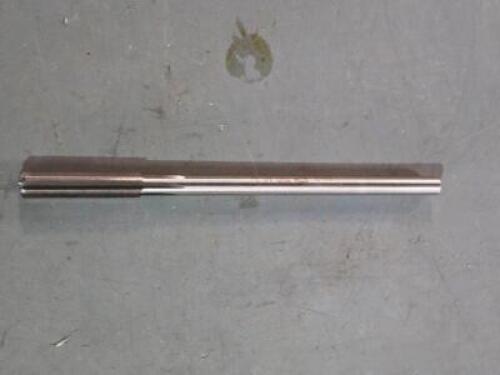 DESCRIPTION: (1) HSS CHUCKING REAMER BRAND/MODEL: MADE IN USA 72033277 SIZE: 0.3270" RETAIL$: 56.7 QTY: 1
