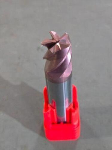 DESCRIPTION: (2) 5 FLUTE CARBIDE END MILL BRAND/MODEL: FULLERTON 37656 SIZE: 5/8" DIA RETAIL$: 161.99 QTY: 2