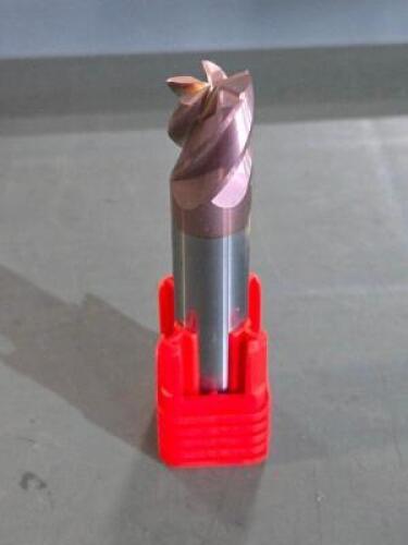 DESCRIPTION: (2) CARBIDE SQ END MILL BRAND/MODEL: FULLERTON 37654 SIZE: 5/8" DIA RETAIL$: 151.99 QTY: 2