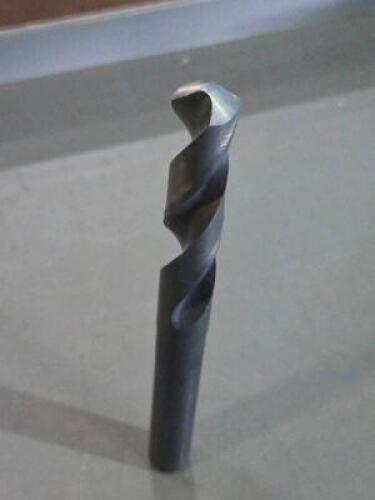 DESCRIPTION: (1) HSS REDUCED SHANK DRILL BIT BRAND/MODEL: VC 01340348 SIZE: 17/32" QTY: 1