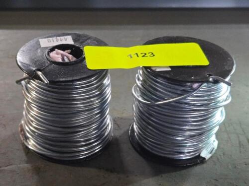 DESCRIPTION: (2) GALVANIZED BAILING WIRE BRAND/MODEL: MALIN 16Y034 SIZE: 14 GA. RETAIL$: 29.49 QTY: 2