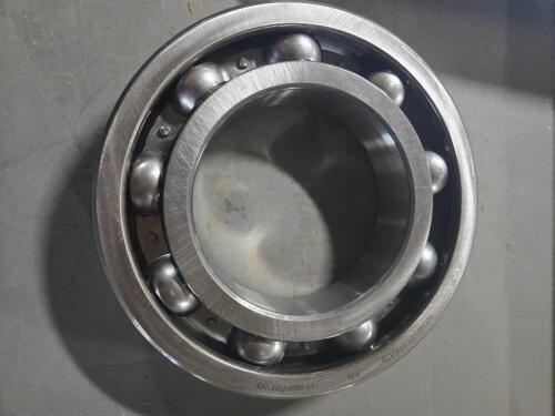 DESCRIPTION: (1) RADIAL BALL BEARING BRAND/MODEL: SKF 6224/121.285/C3 SIZE: 121mm BORE 215mm OUTER DIA RETAIL$: 1169.39 QTY: 1