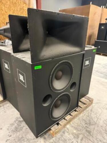 DESCRIPTION JBL PROFESSIONAL SCREEN ARRAY 4639 3 WAY SPEAKER W/ HORN BRAND / MODEL: JBL 3639 LOCATION LEFT SIDE CONSTRUCTION QTY 1