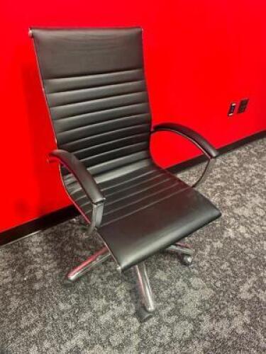 DESCRIPTION (2) HIGH BACK BLACK PLEATHER OFFICE ARM CHAIRS THIS LOT IS: SOLD BY THE PIECE LOCATION THEATER QTY 2