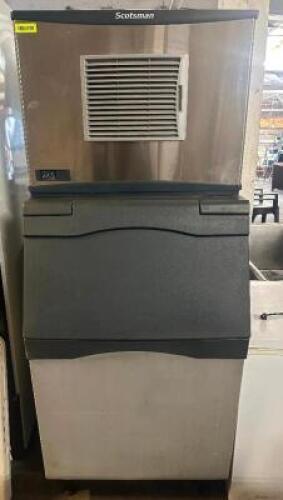 SCOTSMAN 330 LB. AIR COOLED ICE HEAD WITH BIN