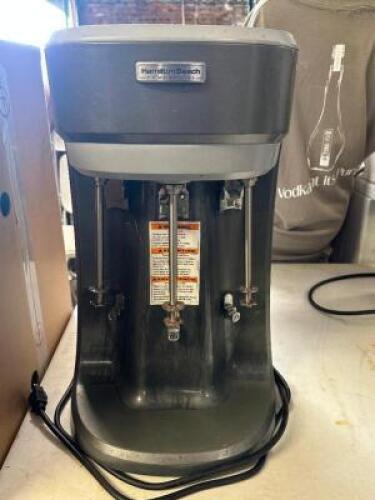 HAMILTON TRIPLE SPINDLE DRINK MIXER