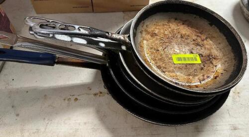 (4) ASSORTED SKILLETS