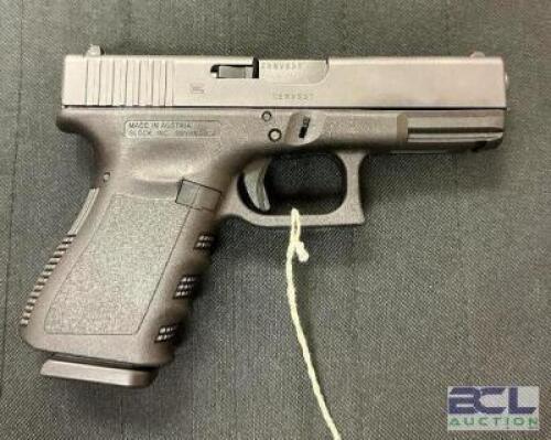 DESCRIPTION GLOCK 19 GEN 3 9mm LUGER PISTOL BRAND / MODEL: GLOCK SERIAL # CEHV837 ADDITIONAL INFORMATION COMES WITH CASE, (1) EXTRA MAG, AND ACCESSORI
