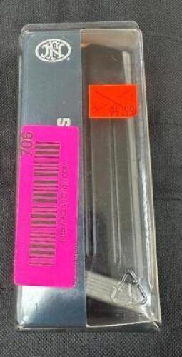 DESCRIPTION LS EDGE 17 ROUND MAGAZINE 9MM BRAND / MODEL: 20-100578 ADDITIONAL INFORMATION RETAILS FOR $94.99 LOCATION GUN COUNTER QTY 1