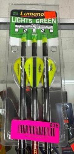DESCRIPTION (1) PACK OF LUMENO LIGHTS GREEN BOLTS ADDITIONAL INFORMATION RETAILS FOR $54 LOCATION KNIFE COUNTER QTY 1