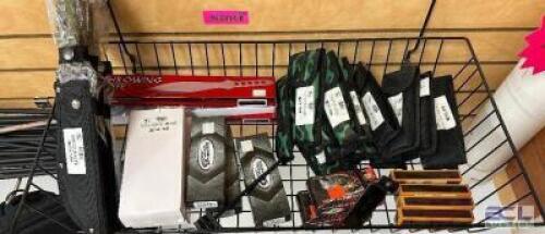 DESCRIPTION CONTENTS OF WIRE BASKET - ASSORTED POCKET AND UTILITY KNIVES. THIS LOT IS: ONE MONEY LOCATION KNIFE COUNTER QTY 1