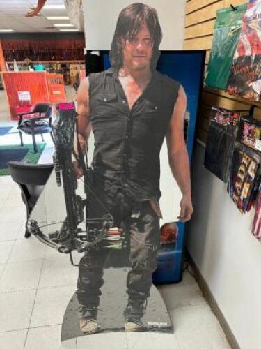 DESCRIPTION DAREL DIXON LIFE SIZE CARDBOARD CUT OUT. ADDITIONAL INFORMATION THE WALKING DEAD LOCATION KNIFE COUNTER QTY 1