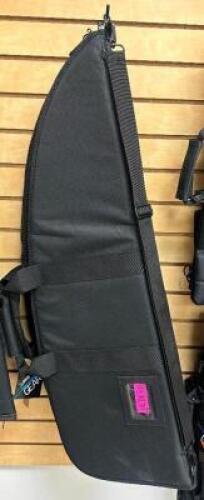 DESCRIPTION VISM 36" PADDED NYLON WITH ZIPPERED COMPARTMENTS, BLACK RIFLE CASE BRAND / MODEL: CV2907-36 ADDITIONAL INFORMATION RETAILS FOR $31 LOCATIO