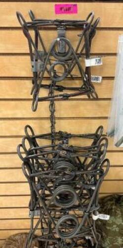 DESCRIPTION (5) ASSORTED BODY GRIP TRAPS THIS LOT IS: ONE MONEY LOCATION MIDDLE FLOOR QTY 1