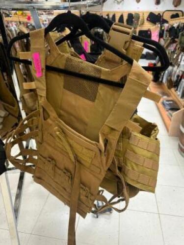 DESCRIPTION ROTHCO PROTECTIVE VEST W/ FRONT AND BACK PLATE POCKETS ADDITIONAL INFORMATION RETAILS FOR $64 LOCATION MIDDLE FLOOR QTY 1