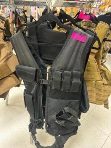 DESCRIPTION ROTHCO PROTECTIVE VEST W/ FRONT AND BACK PLATE POCKETS ADDITIONAL INFORMATION RETAILS FOR $74 LOCATION MIDDLE FLOOR QTY 1