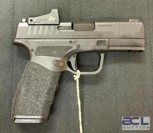 DESCRIPTION HS HELLCAT 9mm LUGER PISTOL BRAND / MODEL: HS SERIAL # BK225752 ADDITIONAL INFORMATION COMES WITH CASE, BAG, BOX, RED DOT SIGHT, AND (4) E