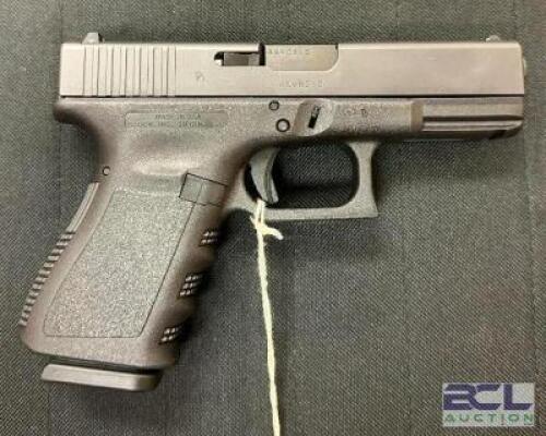DESCRIPTION GLOCK 19 GEN 3 9mm PISTOL BRAND / MODEL: GLOCK SERIAL # AKWR548 ADDITIONAL INFORMATION COMES WITH CASE, (1) EXTRA MAG, AND ACCESSORIES ADD